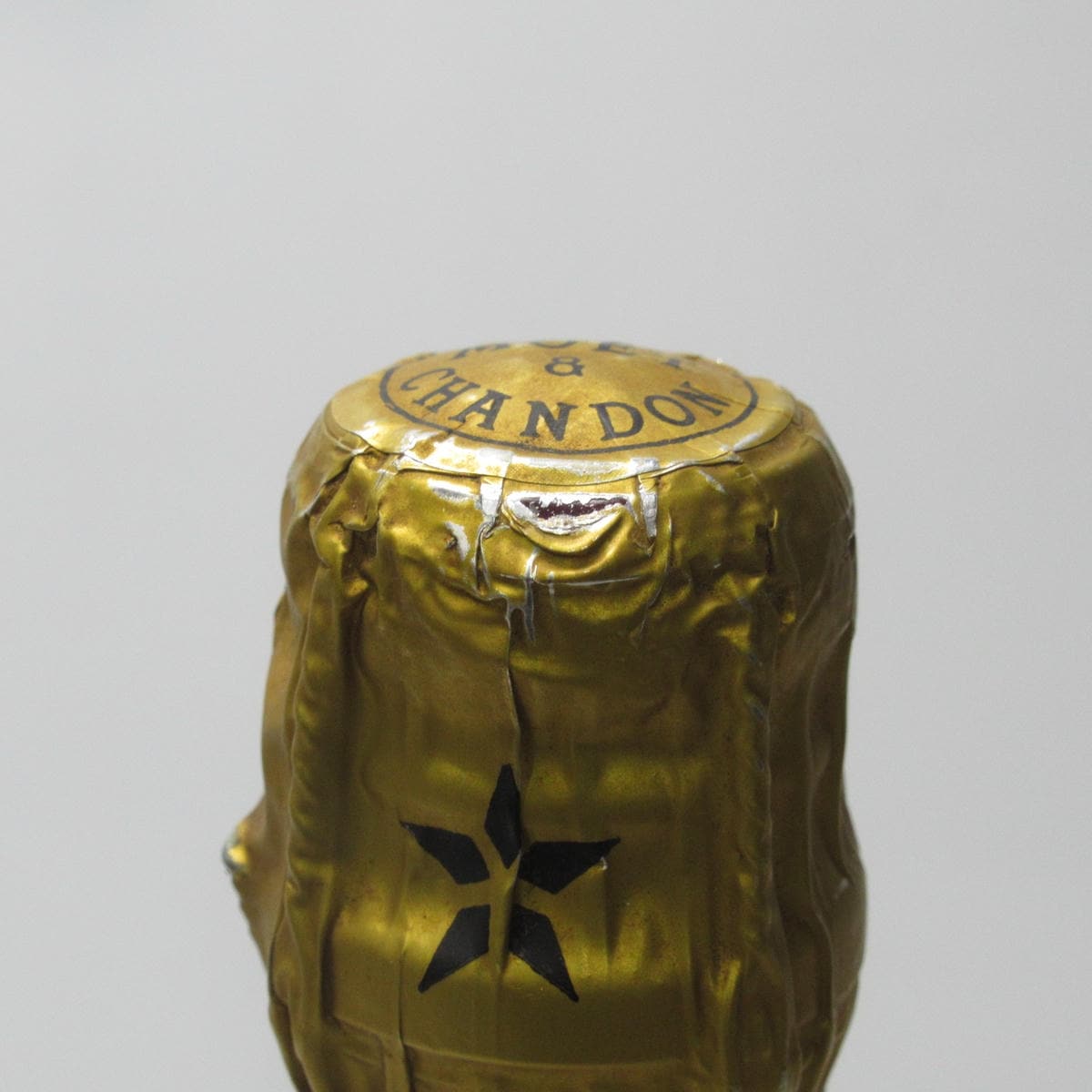 MOET&CHANDON（モエエシャンドン）ロゼ ヴィンテージ 1992 箱なし ※液