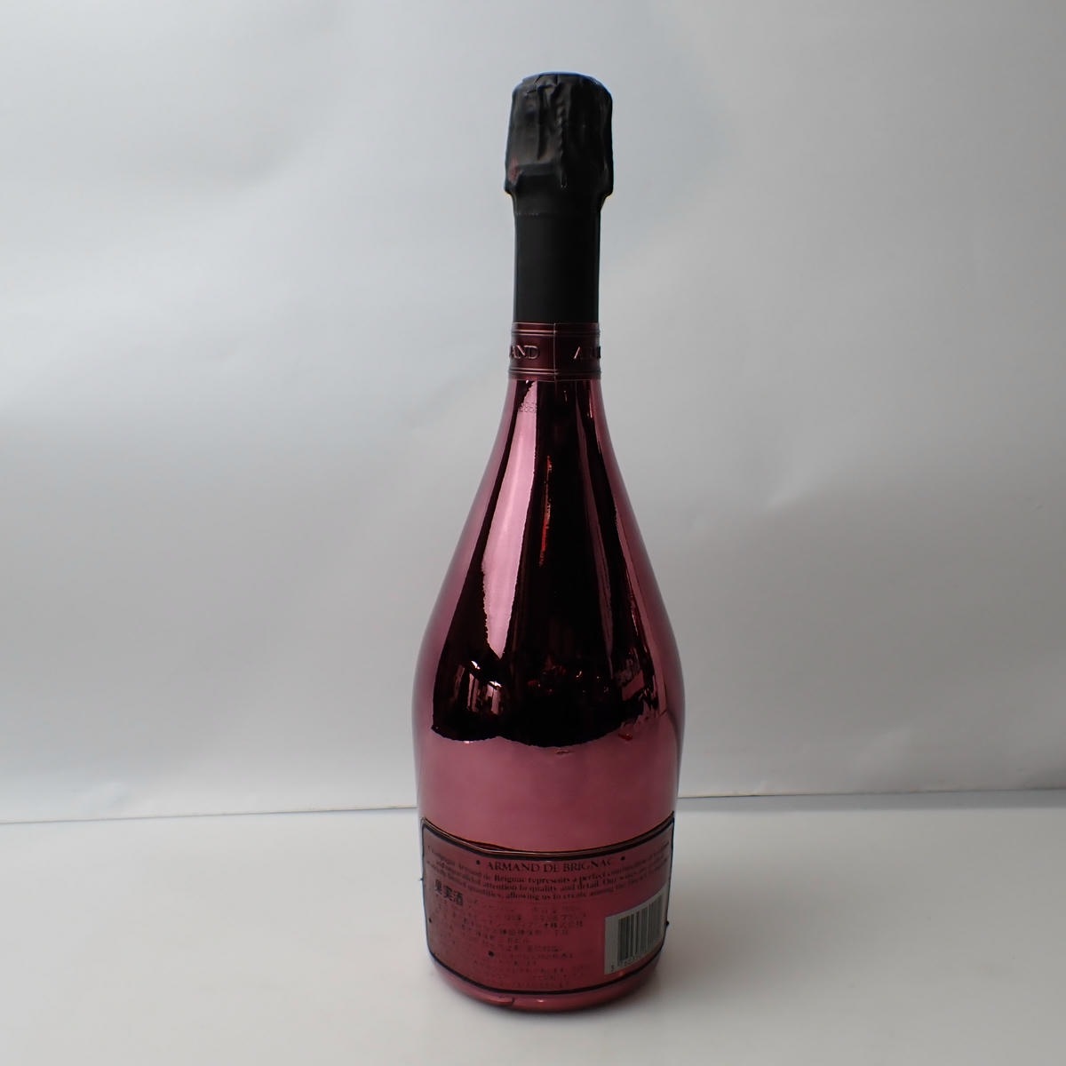 ARMAND DE BRIGNAC（アルマンドブリニャック）ドゥミセック レッド 箱