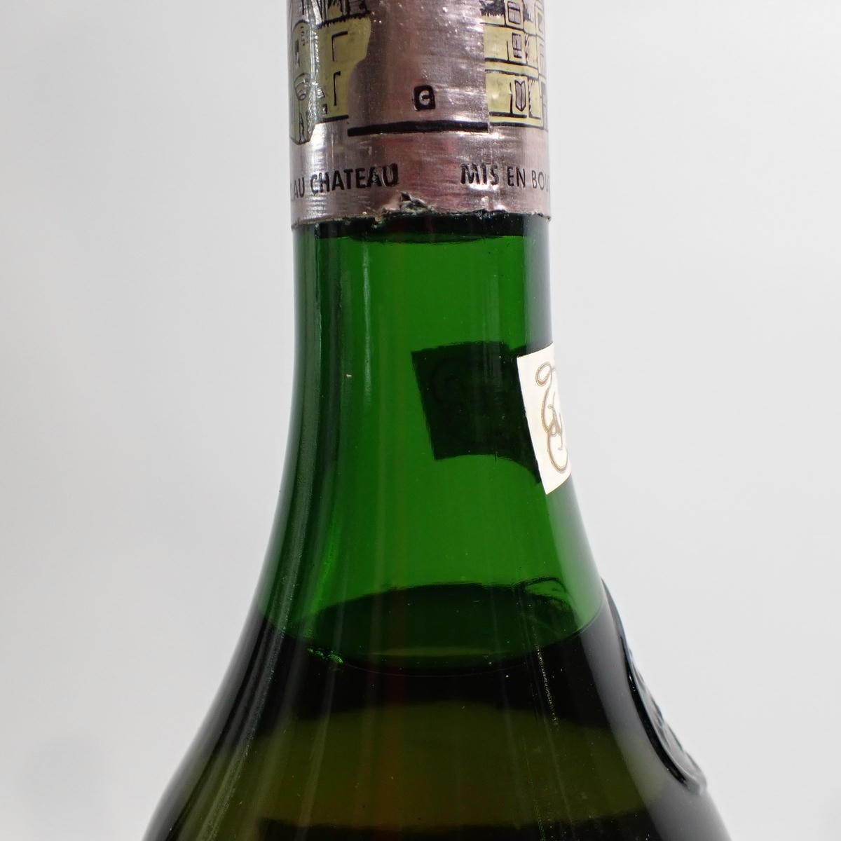 CHATEAU HAUT BRION（シャトーオーブリオン）ブラン 1985 箱なし ※澱