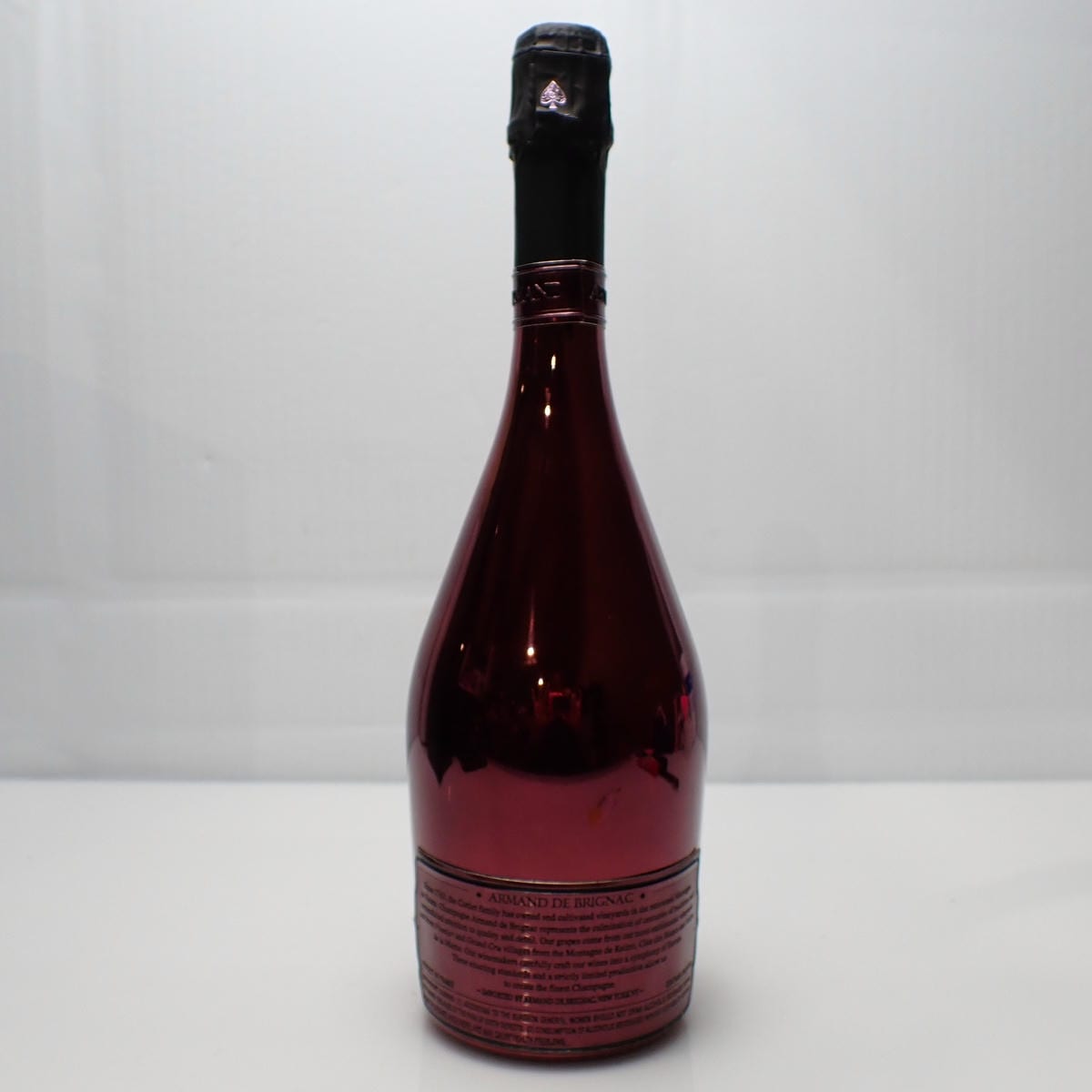 ARMAND DE BRIGNAC（アルマンドブリニャック）ドゥミセック レッド 箱
