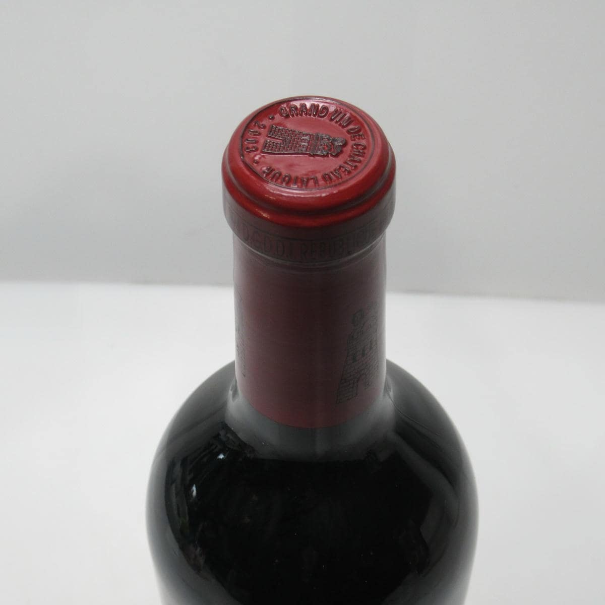 CHATEAU LATOUR(シャトー ラトゥール)2003 箱なしの通販ショップ CHATEAU LATOUR(シャトー ラトゥール)2003 箱なしの通販ショップ