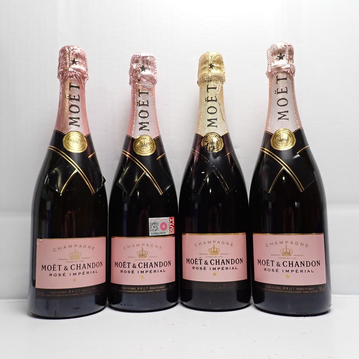 Moët & Chandon モエ エ シャンドンロゼ 4本セット 4本セット】MOET＆CHANDON（モエエシャンドン）ロゼ 旧 箱なしの通販