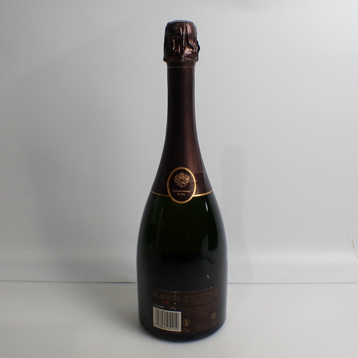 KRUG（クリュッグ）ヴィンテージ ブリュット 2000 箱付 ※箱に汚れ