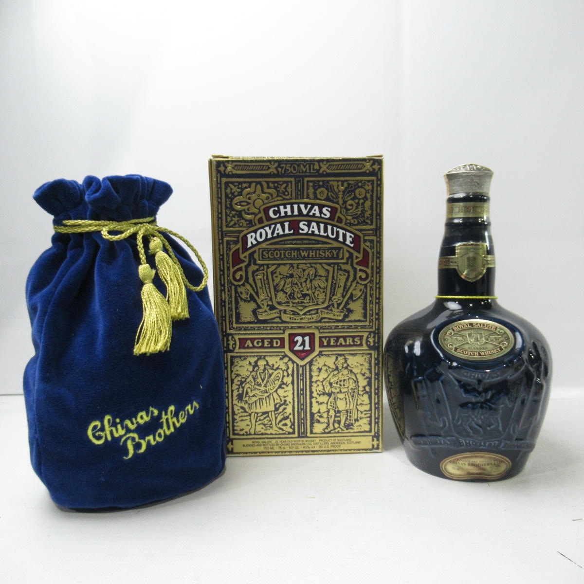 未開封】Royal Salute 21年 700ml 青陶器 箱・袋付 古酒 【公式