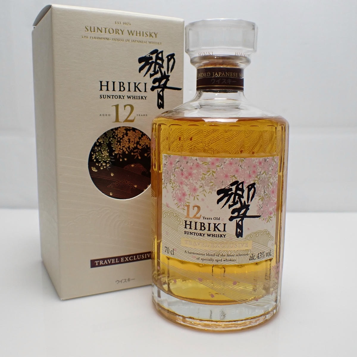 サントリー響12年トラベルエクスシブHIBIKI TRAVELEXCLUSIVE SUNTORY（サントリー）響 12年 トラベルエクスクルーシブ 箱付の通販