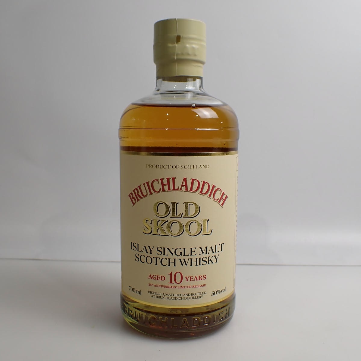 【最終値下げ】ブルックラディ オールドスクール & イエローサブマリン BRUICHLADDICH（ブルックラディ）オールド スクール 10年 箱なしの通販