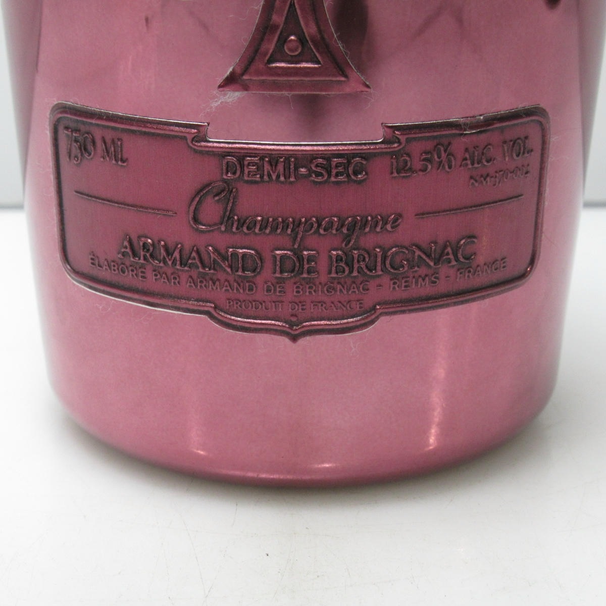 ARMAND DE BRIGNAC（アルマンドブリニャック）ドゥミセック レッド 箱