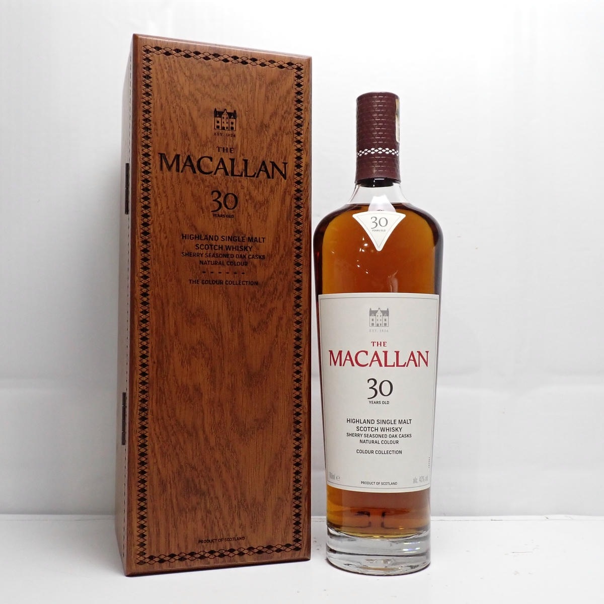 マッカラン 30年 シングルモルトウイスキー 空き瓶 収納袋 7月末まで THE MACALLAN（マッカラン）30年 カラーコレクション 箱付の通販