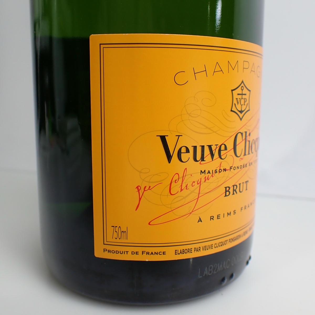Veuve Clicquot（ヴーヴ クリコ）イエロー ブリュット 旧 箱なしの通販