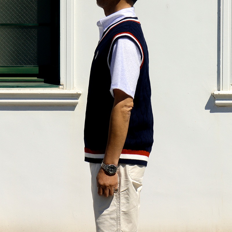 �ԥ���ץƥ󥵥󥿡�V�ͥå��˥åȥ٥���