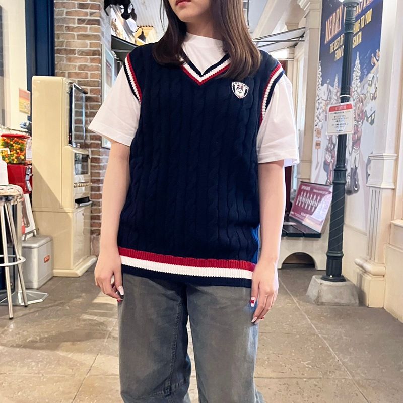 �ԥ���ץƥ󥵥󥿡�V�ͥå��˥åȥ٥���