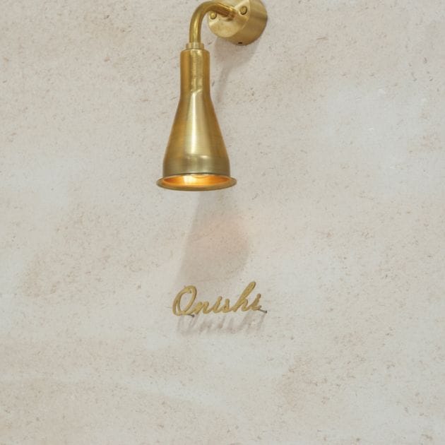 小さな切り文字表札（真鍮）