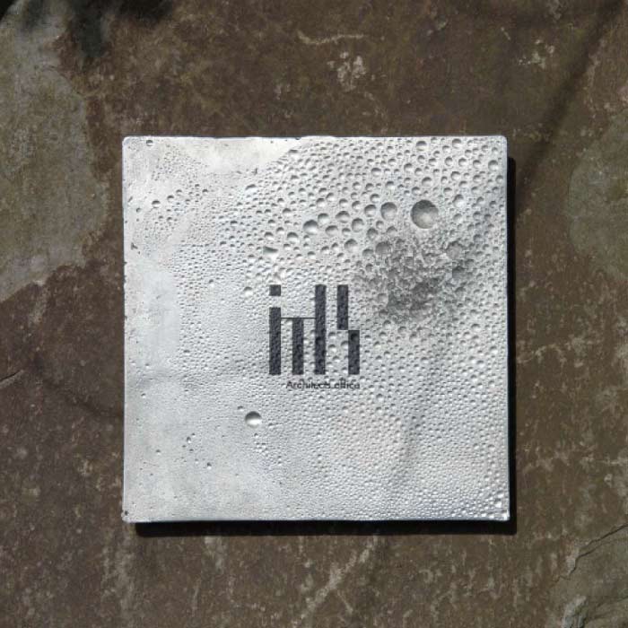 壁面看板（すず）