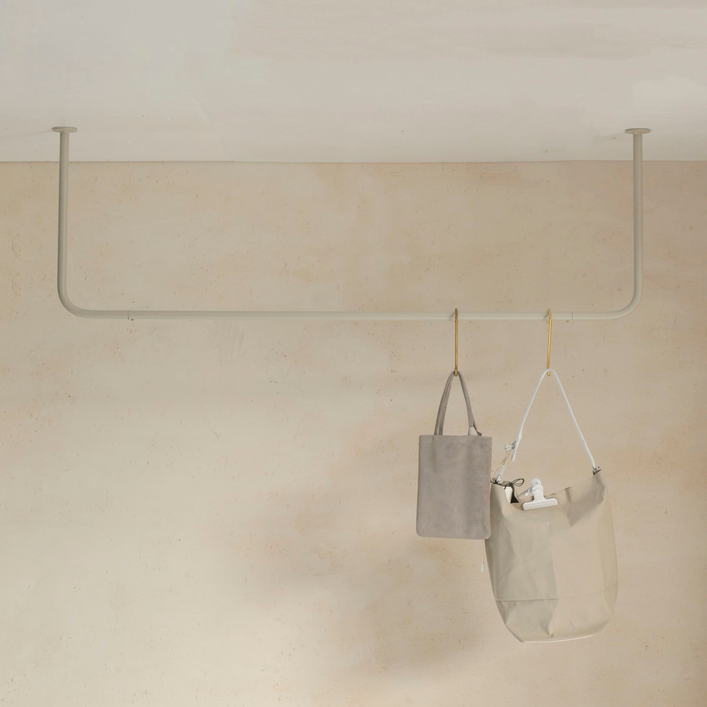 【BOU】錆びないコの字型天吊りハンガーバー（グレージュ）