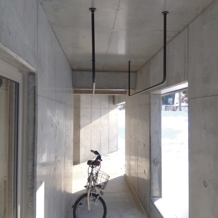 【BOU】錆びないコの字型天吊りハンガーバー(黒)