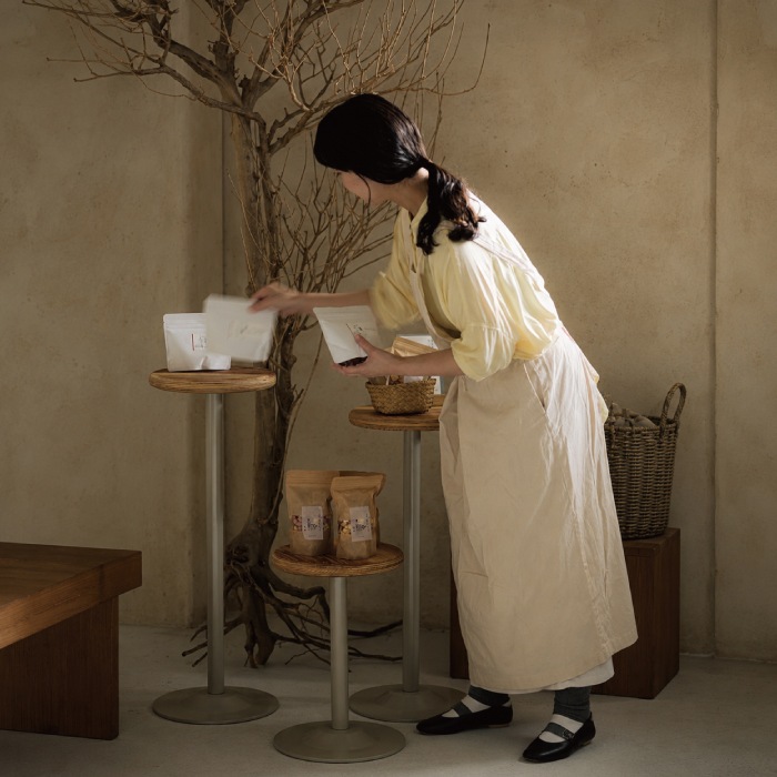 コンパクト ディスプレイスタンド