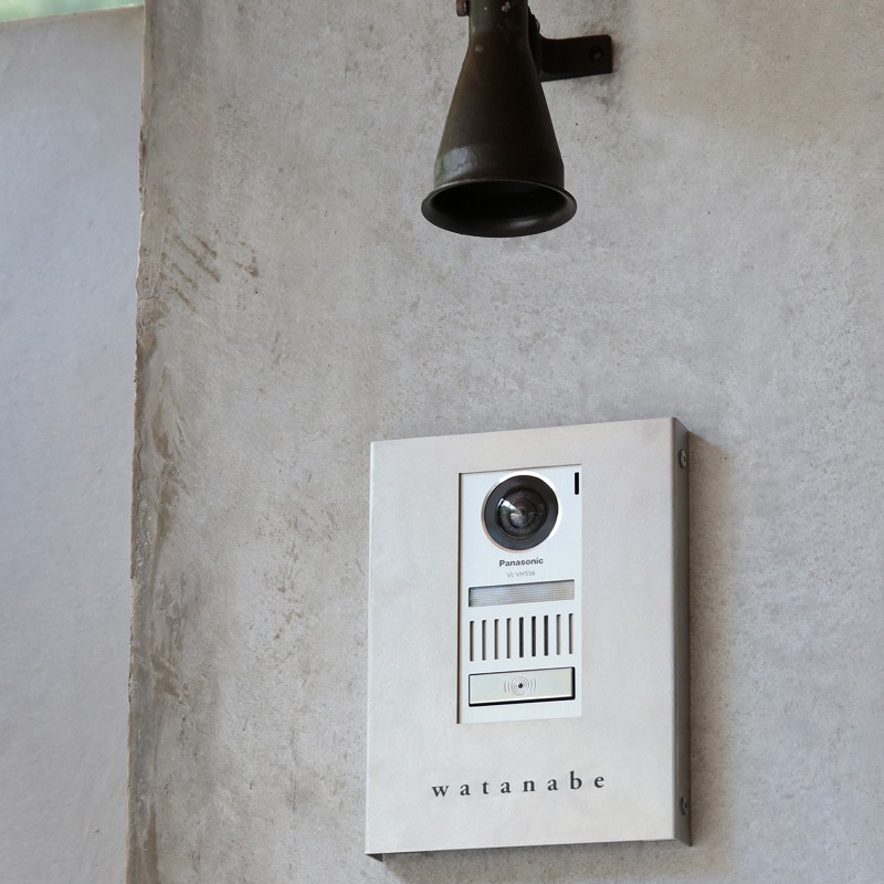 【Haco】大型専用インターフォンカバー表札 二世帯(ステンレス)