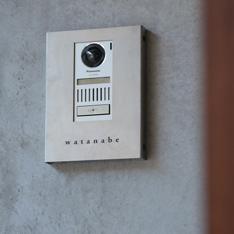 【Haco】大型専用インターフォンカバー表札 二世帯(ステンレス)