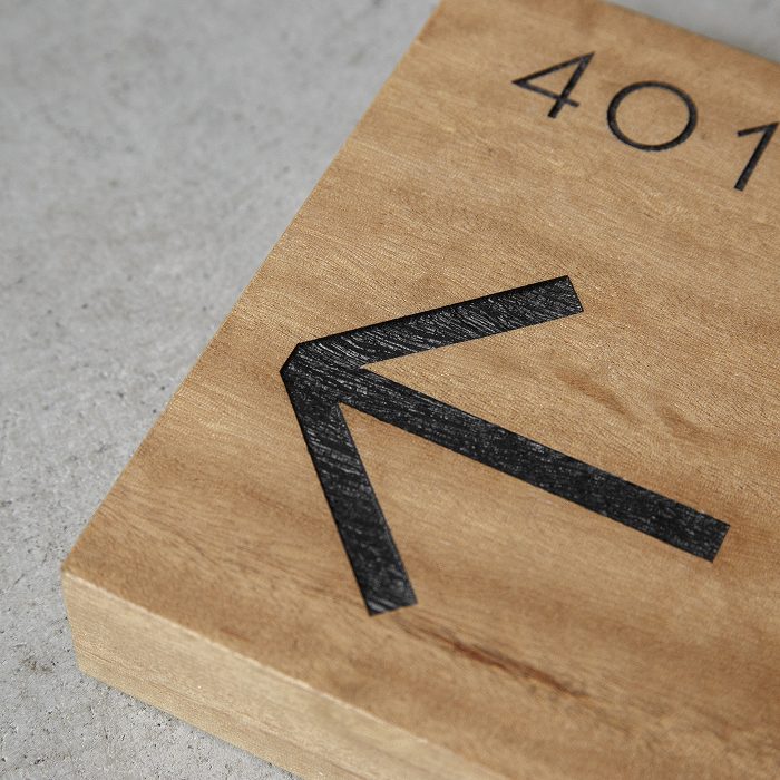 【ナンナロ】突き出し看板 220×220