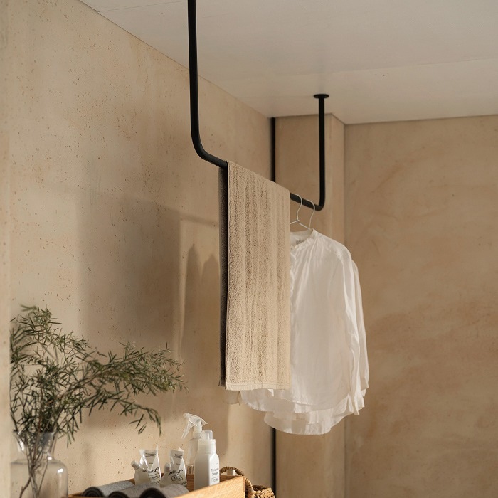 【BOU】錆びないコの字型天吊りハンガーバー（黒）＜サイズオーダー＞