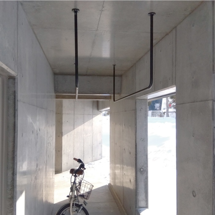 【BOU】錆びないコの字型天吊りハンガーバー（黒）＜サイズオーダー＞