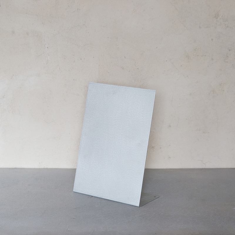 卓上マグネットボード(シルバー)