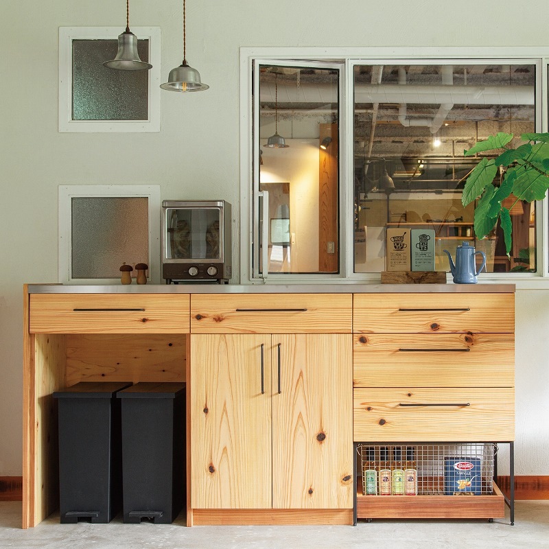 <プランニング>杉のバックキッチン収納