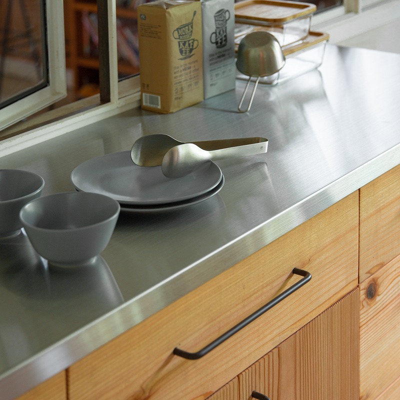 <プランニング>杉のバックキッチン収納