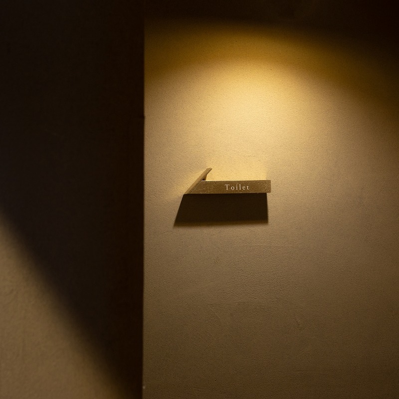 真鍮 矢印ルームサイン（左向き） | 看板,ルームサイン | オリジナル