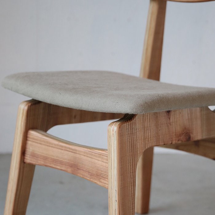 トールチェア OAK (国産品)(W38×D49×H89cm)税込￥84,000 | 高野