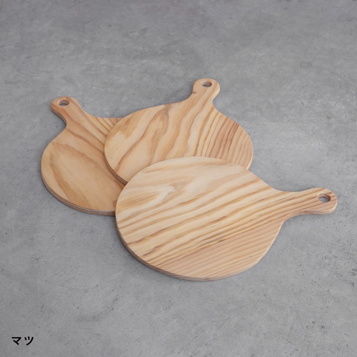 【ナンナロ】取っ手付き木製プレート(丸)