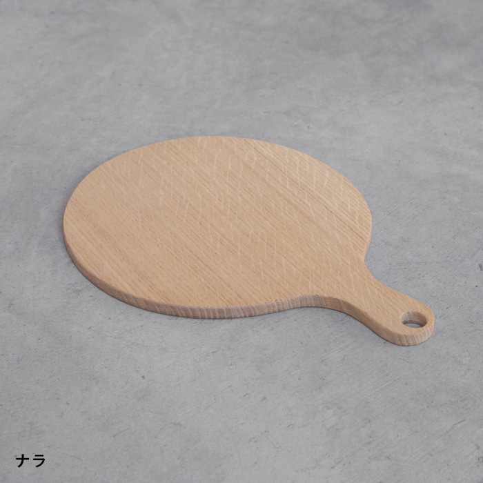 【ナンナロ】取っ手付き木製プレート(丸)