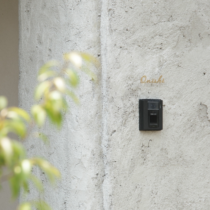 小さな切り文字表札(真鍮)