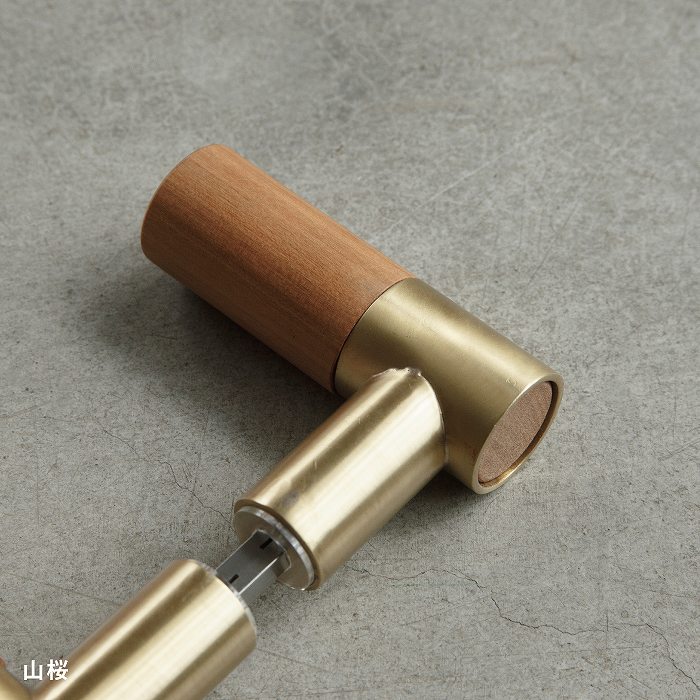 木と真鍮 レバーハンドル(丸)