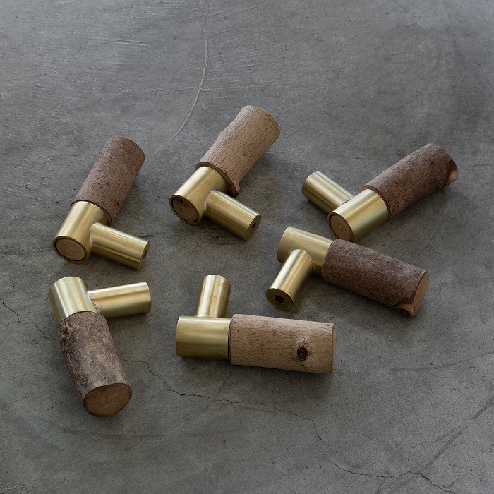 木と真鍮 レバーハンドル（こぶし）