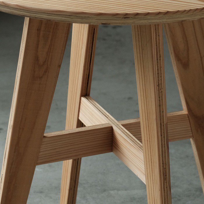 丸カフェテーブル  2人掛け（杉）