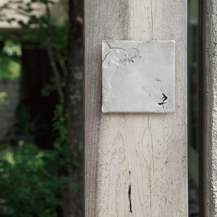 壁面看板（すず）