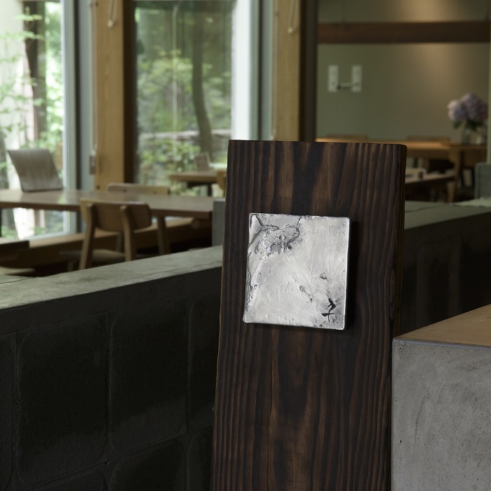 壁面看板（すず）