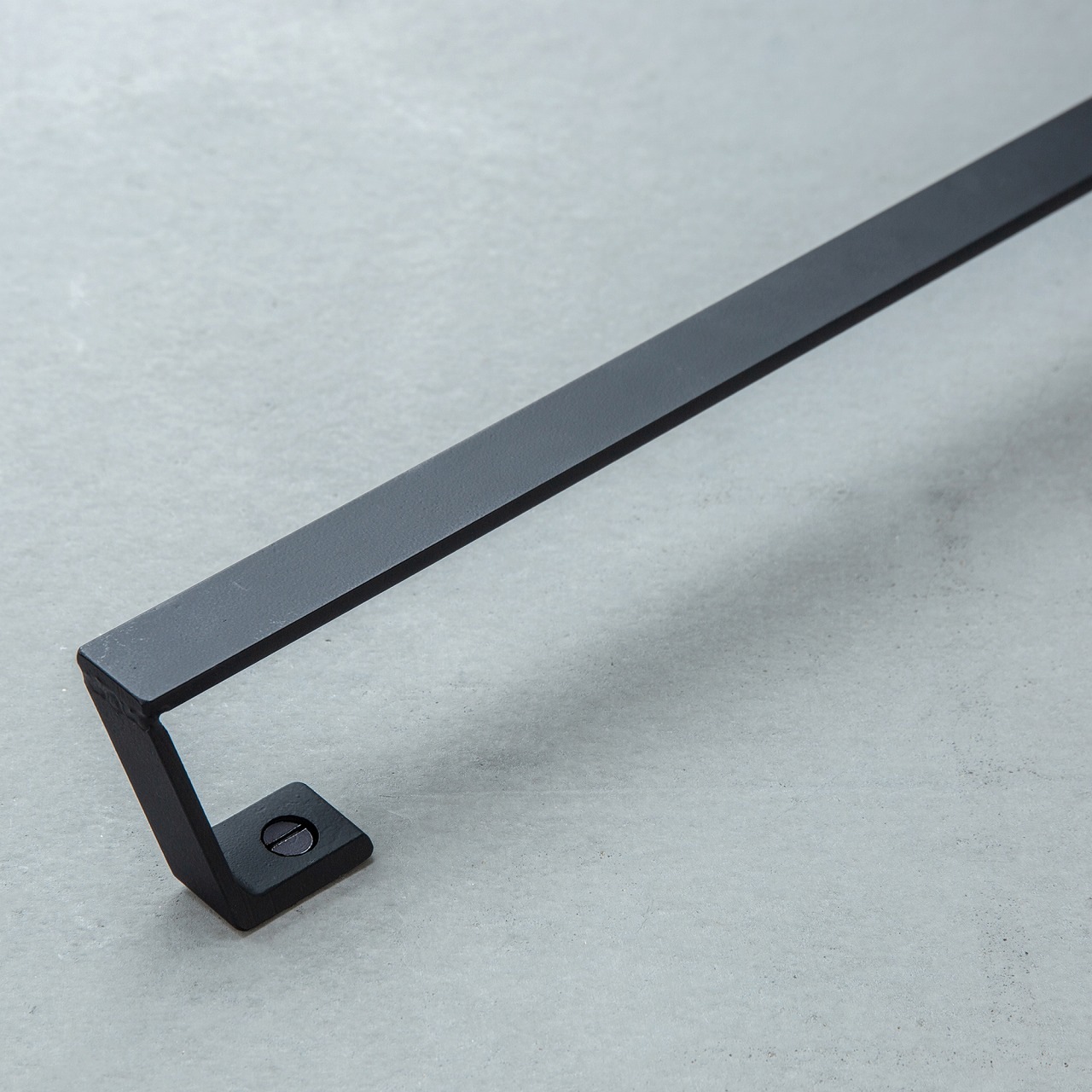 FB 片座斜め ドアハンドル