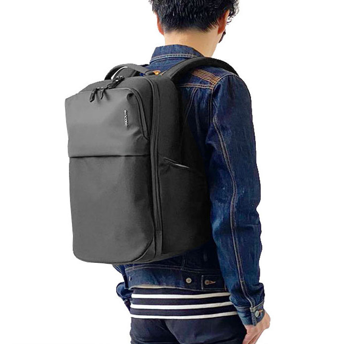< Incase > A.R.C Daypack / バックパック