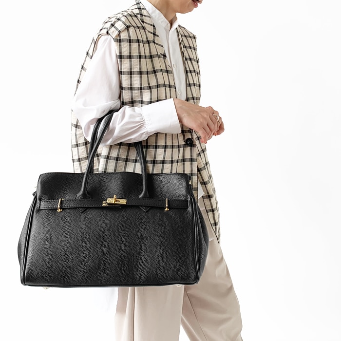 < AULENTTI > レザー バッグ