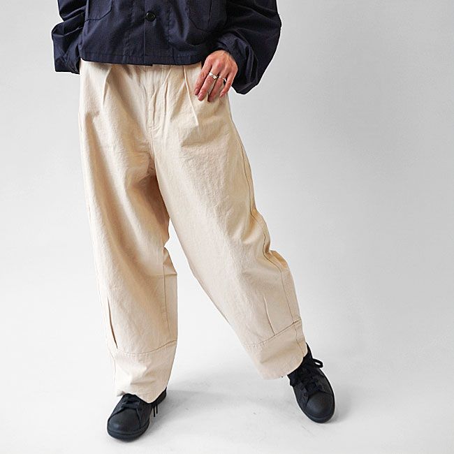 < kelen > MELOR TUCK DESIGN TROUSER / パンツ