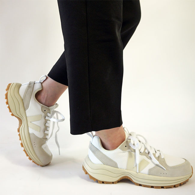 < VEJA> VENTURI / スニーカー
