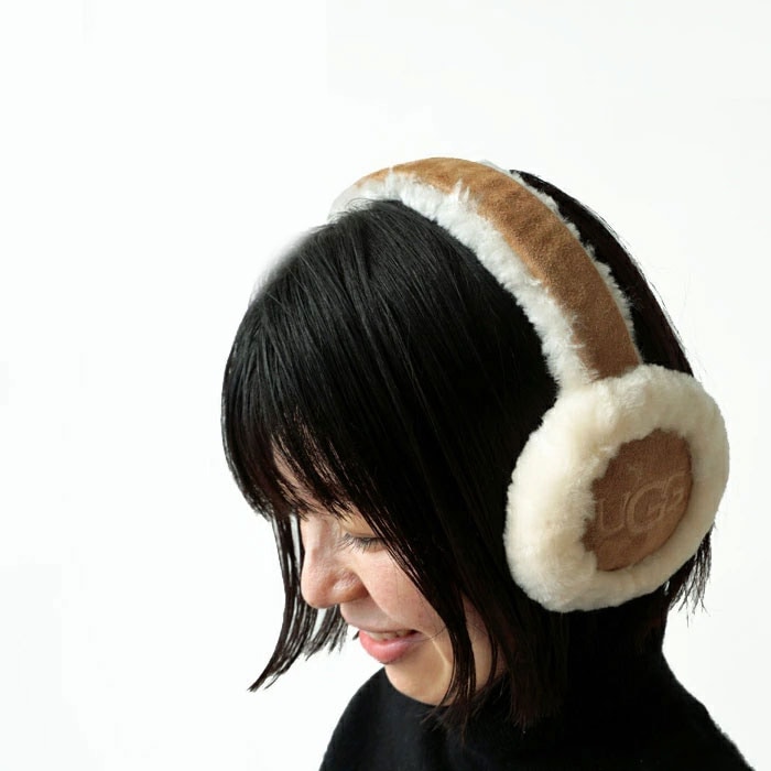 < UGG > Sheepskin Embroidery Earmuff / イヤーマフ