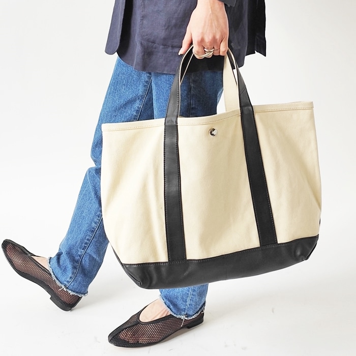 < The Bagmati > トートバッグ