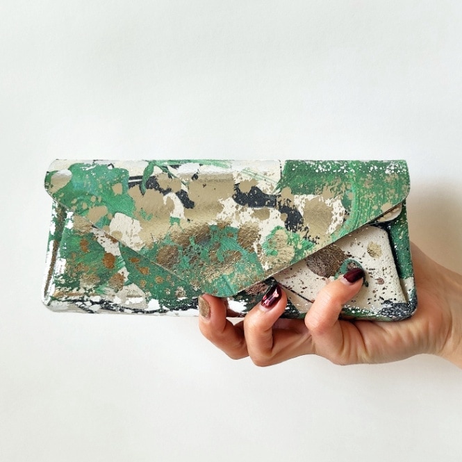 < carmine > Leather Long Wallet Liquid / 長財布