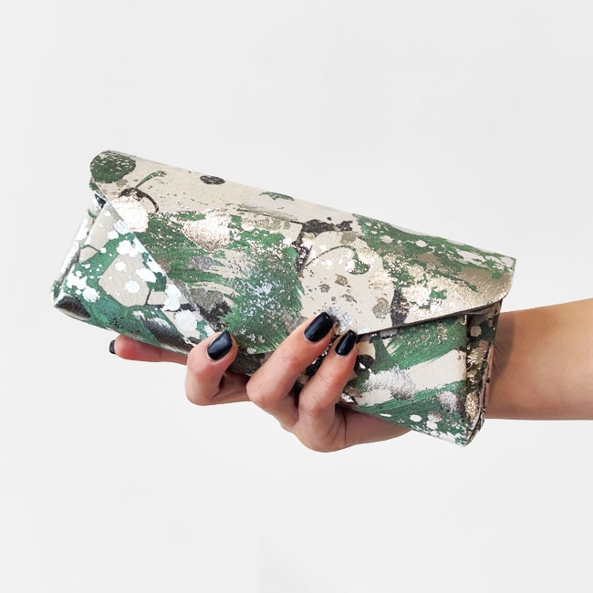 < carmine > Leather Long Wallet Liquid / 長財布