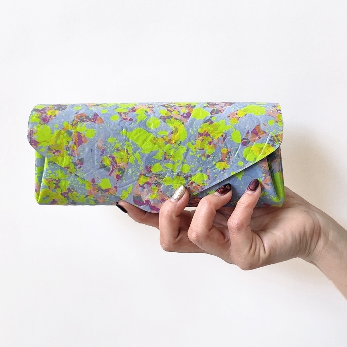 < carmine > Leather Long Wallet Liquid Neon / 長財布