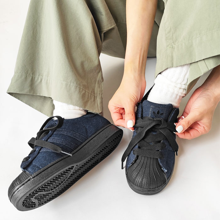 < adidas > SUPERSTAR II W / スニーカー