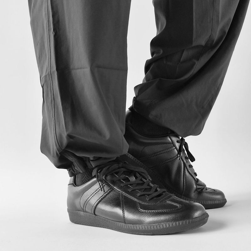 < GERMAN TRAINER > 別注Black x black  